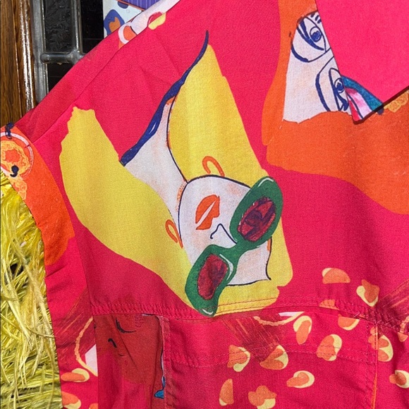 NWT Pastel Colorful Graphic Shirt with Fringe Sleeves Size Medium Set of Two - Picture 5 of 12